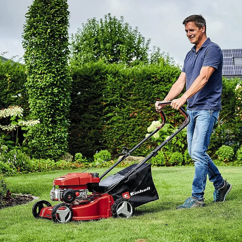 Tondeuse à gazon essence Einhell 1,2 kW légère et maniable pour gazon - 10