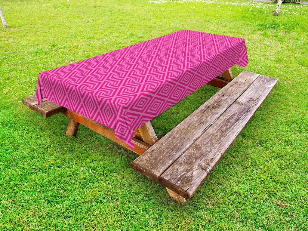 ABAKUHAUS Tovaglia rosa shocking per esterni, motivo a quadrati di colore scuro intrecciato in un disegno classico a piastrelle disposte in diagonale, rosa shocking, 145x305 cm