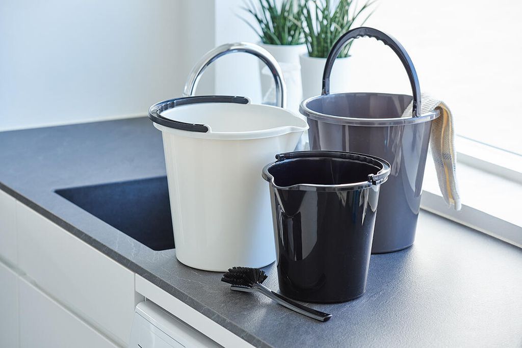 Kbelík s víkem Plast Team Berry 5 l tmavě šedý Obrázek produktu 7