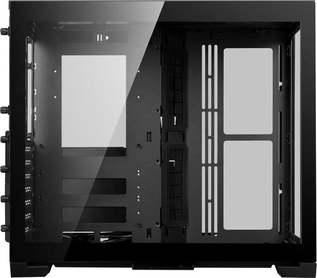 Setup Gaming Compact avec le Boîtier Lian Li O11 Dynamic Mini Noir PC - 2