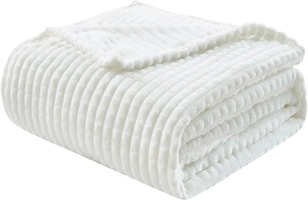 Couverture laine douce et chaude moelleuse blanc effet relief 3D