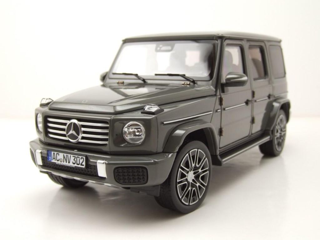 Norev 183035 Mercedes G-Klasse G-Modell 2024 classic grau 1:18