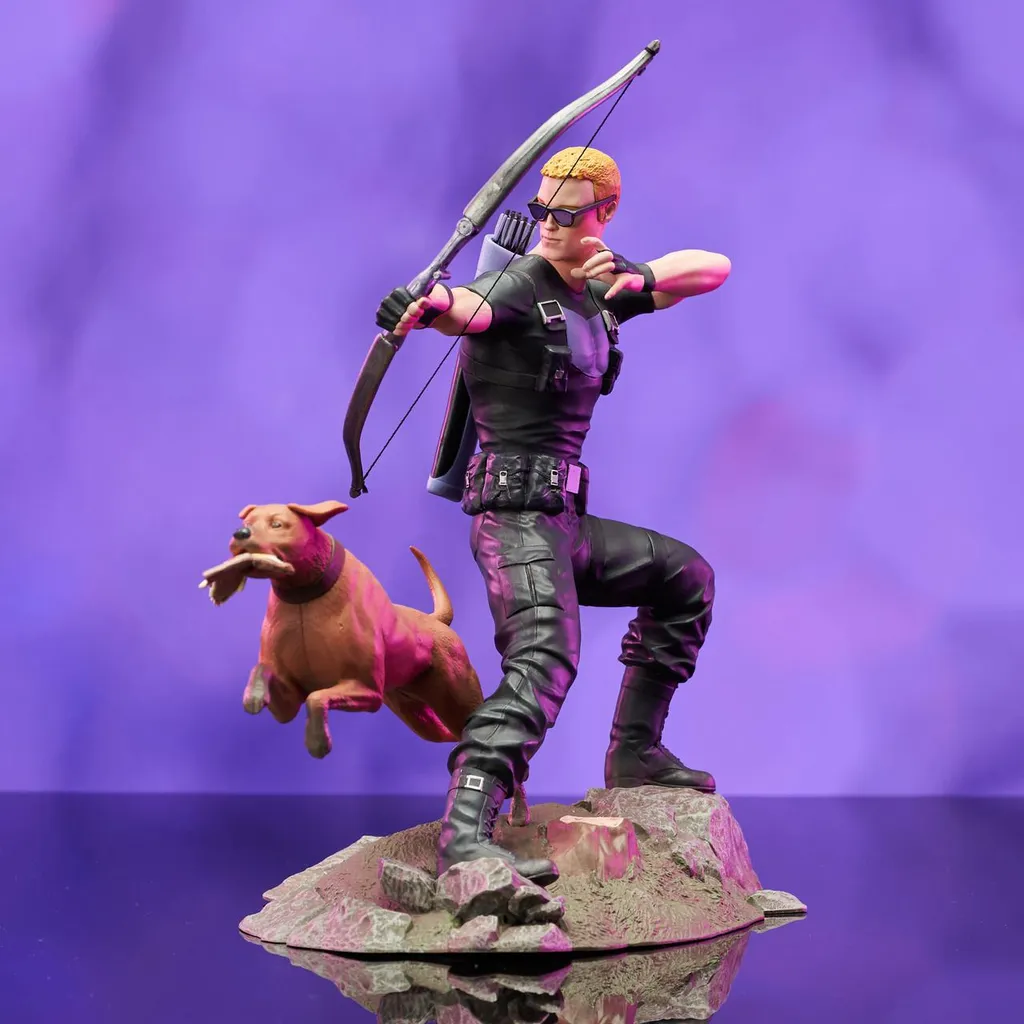 Figurine Hawkeye Marvel Durable 23 cm : Cadeau Idéal pour Collection - 2