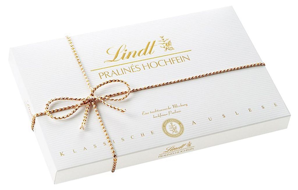 Lindt Pralines Hochfein mit klassicher Lindt Schokolade Produktbild 