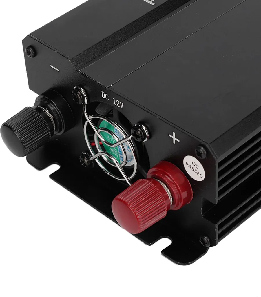 Alimentation voiture multifonction : Onduleur 12V 220V pour PC et USB