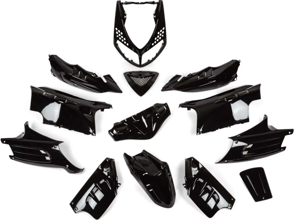 Réparer les carénages cassés de Peugeot Speedfight 2 avec ce kit Str8
