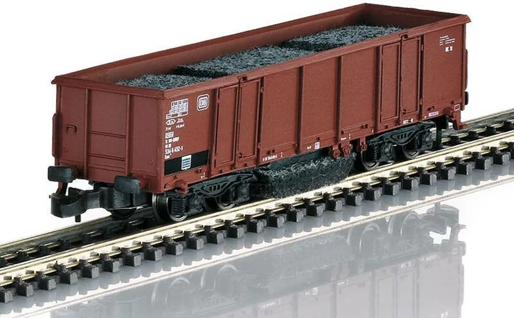 Wagon de Nettoyage de Rails Z Märklin 86501 : Fini la Poussière sur vos Voies