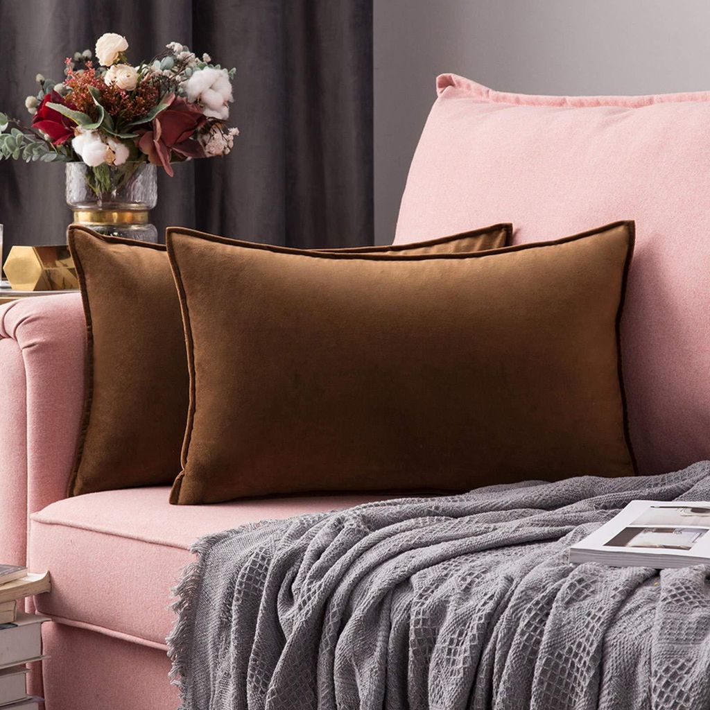 Set mit 2 Samtkissenbezügen mit eingefassten Kanten, dekorativ, für Sofa, Wohnzimmer, Schlafzimmer, 40 x 60 cm, schokoladenbraun