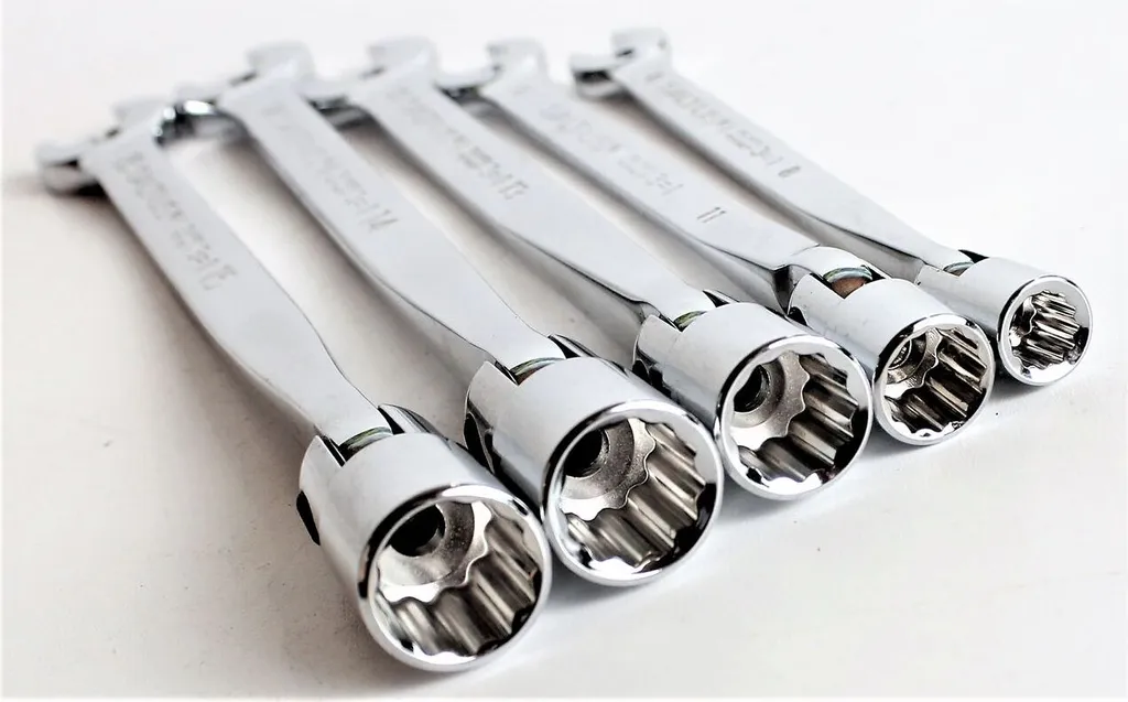 Design SALTUS: Set 5 Chiavi 3in1 8-15mm per Manutenzione d'Elite