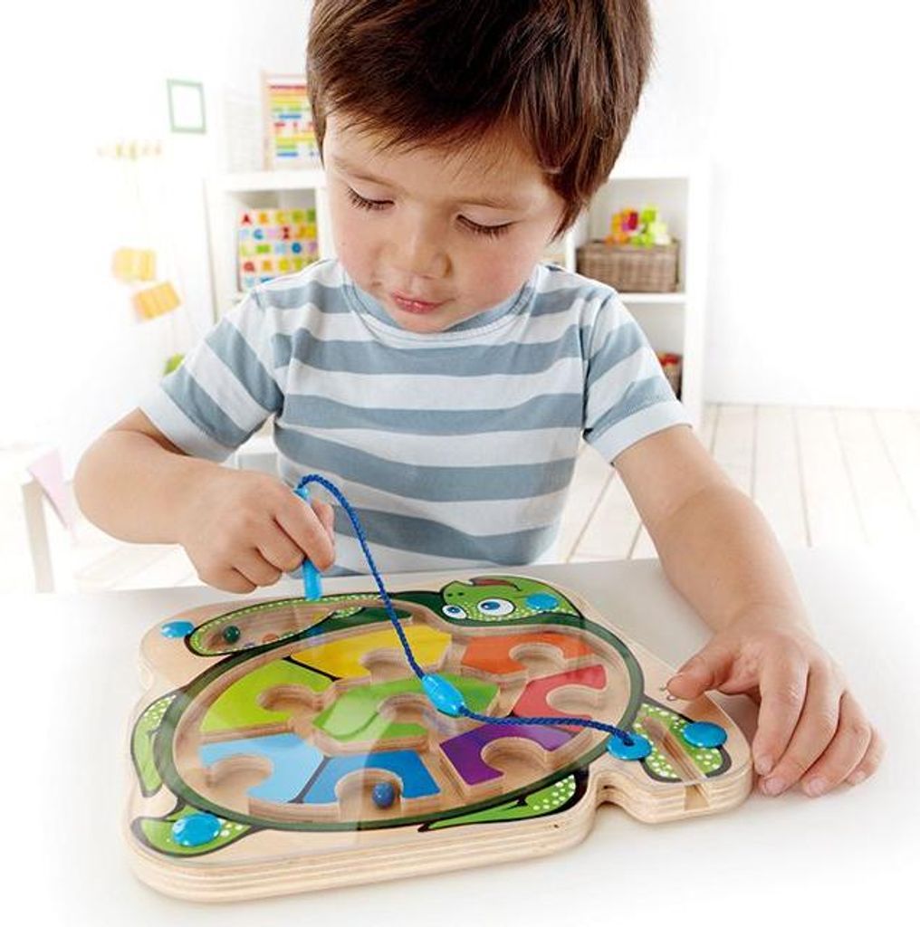 Hape magnetisches Labyrinthspiel Colorback Sea Turtle - Lernspielzeug