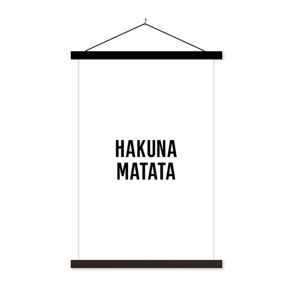MuchoWow Textilposter Zitate - Hakuna matata - Kinder - Baby - Text 60x90 cm mit schwarzem Rahmen - Poster Wohnzimmer
