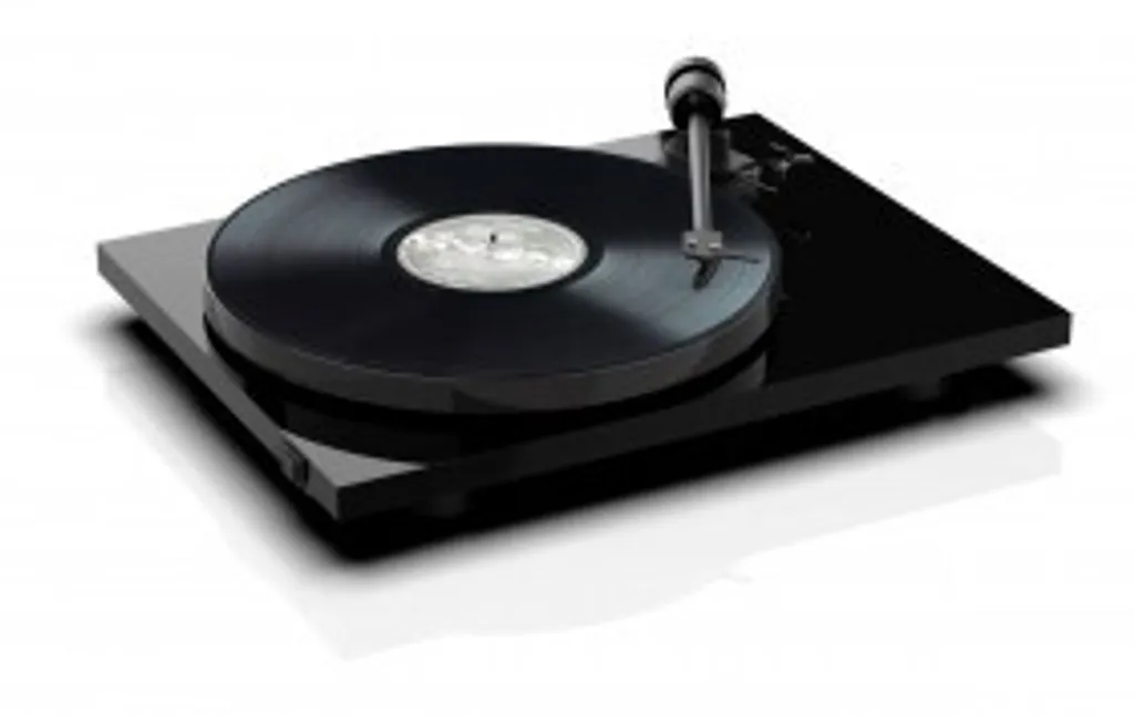 Platine vinyle Pro-Ject E1 OM5e noire avec cellule Ortofon montée - 5