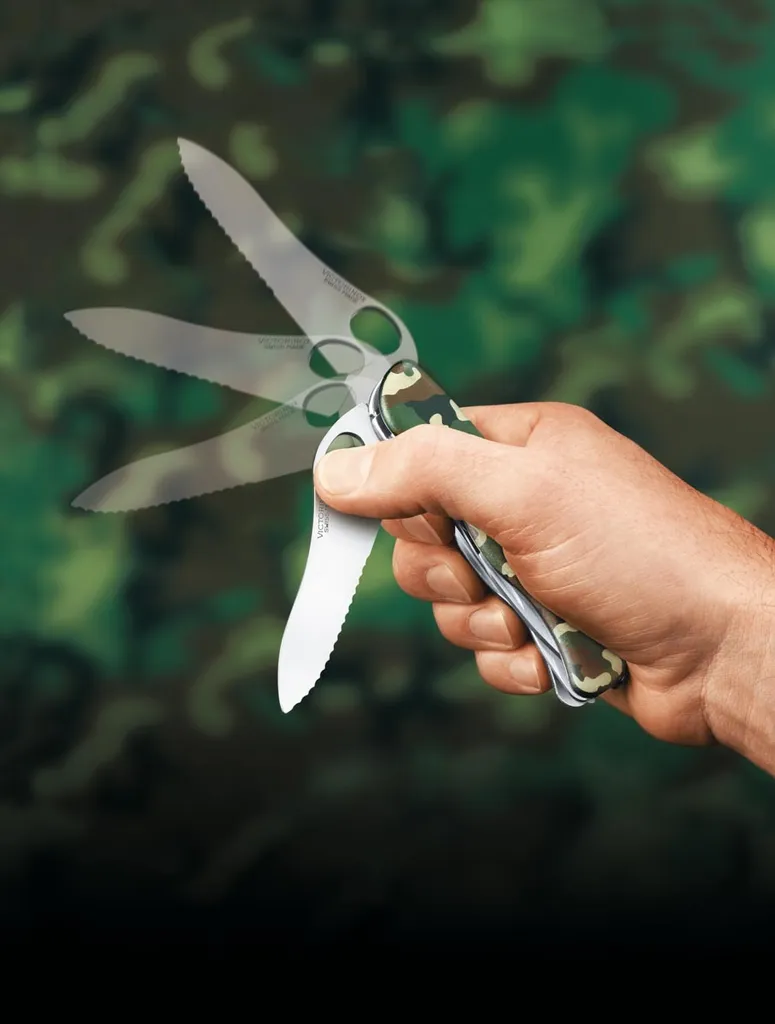 Couteau suisse de randonnée Trailmaster One Hand Victorinox Camo 111mm