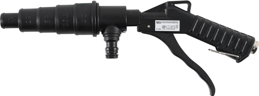 Nettoyer le circuit de refroidissement auto avec le pistolet BGS 9638