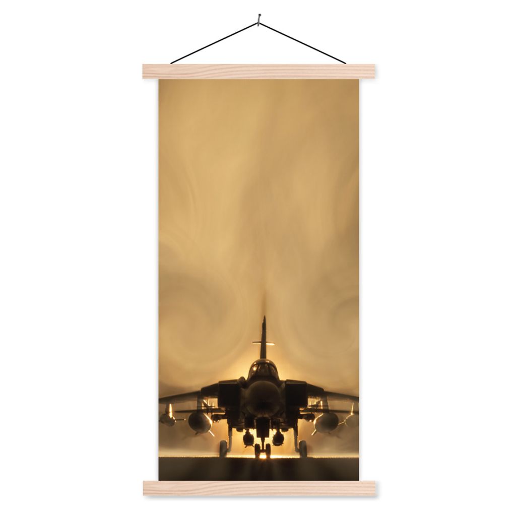 MuchoWow Textilposter Ein Kampfflugzeug in einem Tornado 40x80 cm mit holzfarbenen Rahmen - Wohnzimmer