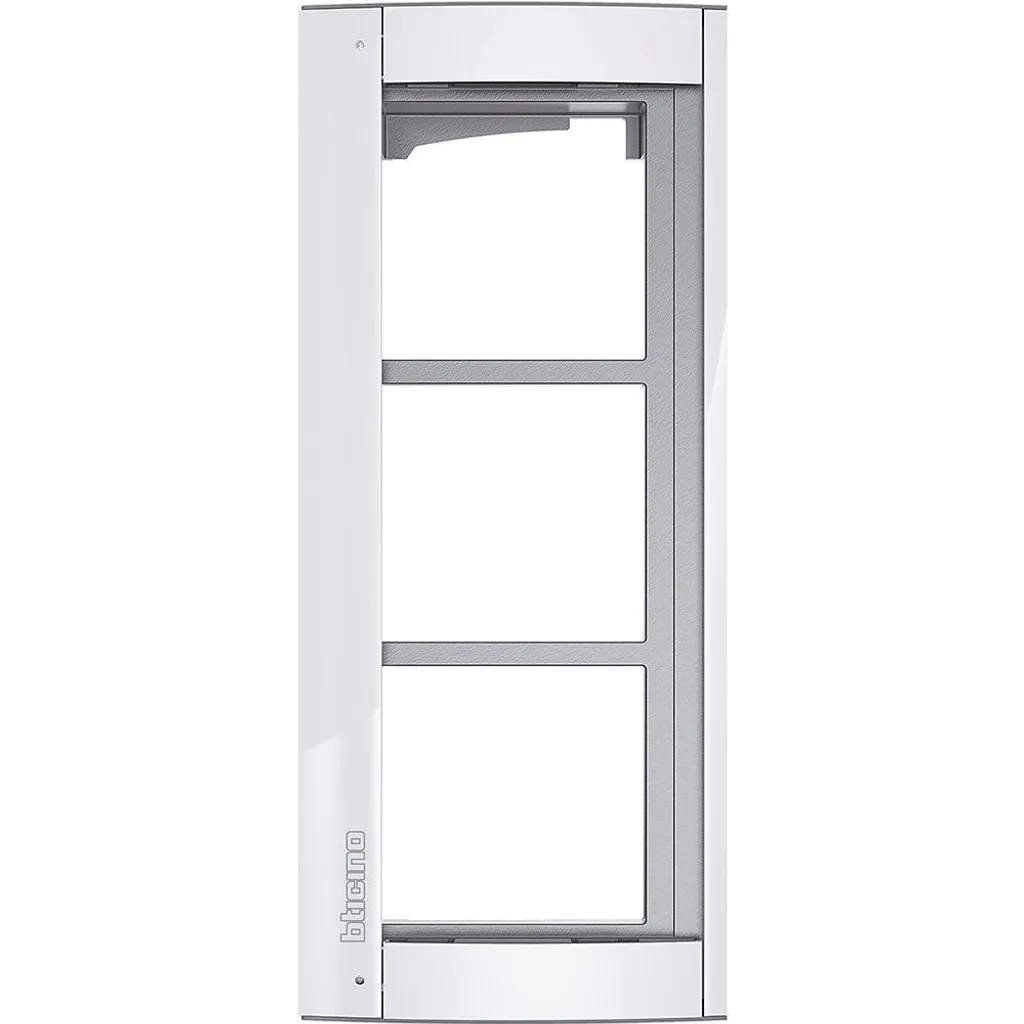 Platine de rue BTICINO cadre 3 modules alu blanc 138x327mm encastrable