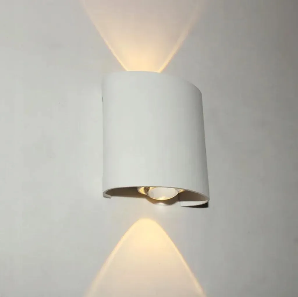 Éclairage de façade LED IP65 pour entrée de garage et mur de terrasse
