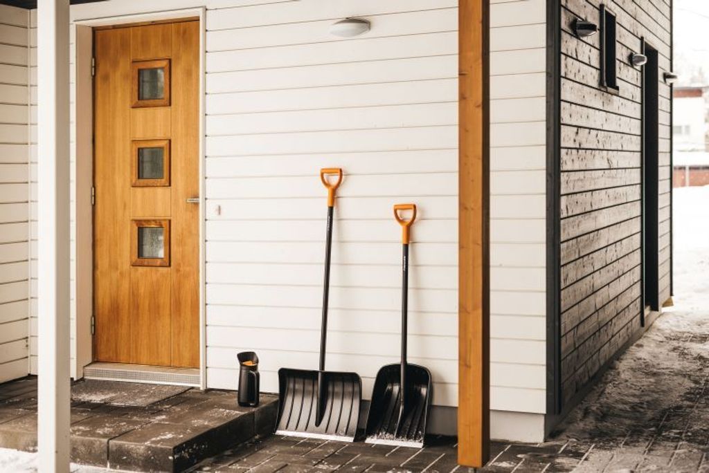 FISKARS Pevný snehový odhrňovač, snehový pluh 53cm 1052526 Obrázok produktu 6