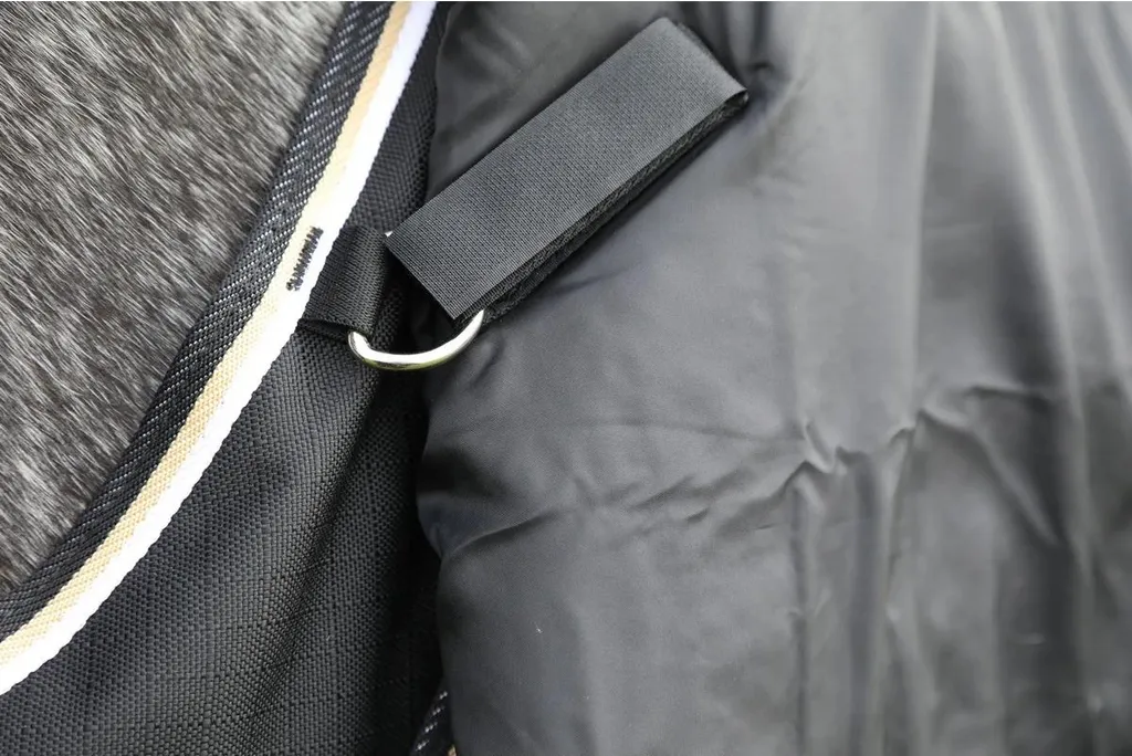 Couverture de cheval Highlander Plus ER1752 avec couvre-cou 160cm Noir
