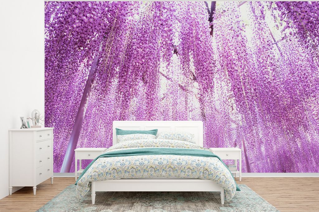MuchoWow Fototapete für Wohnzimmer oder Schlafzimmer Wandtapete Vinyl Motivtapete Gebäude voll mit Glyzinien - 400x300 cm - Papiertapeten