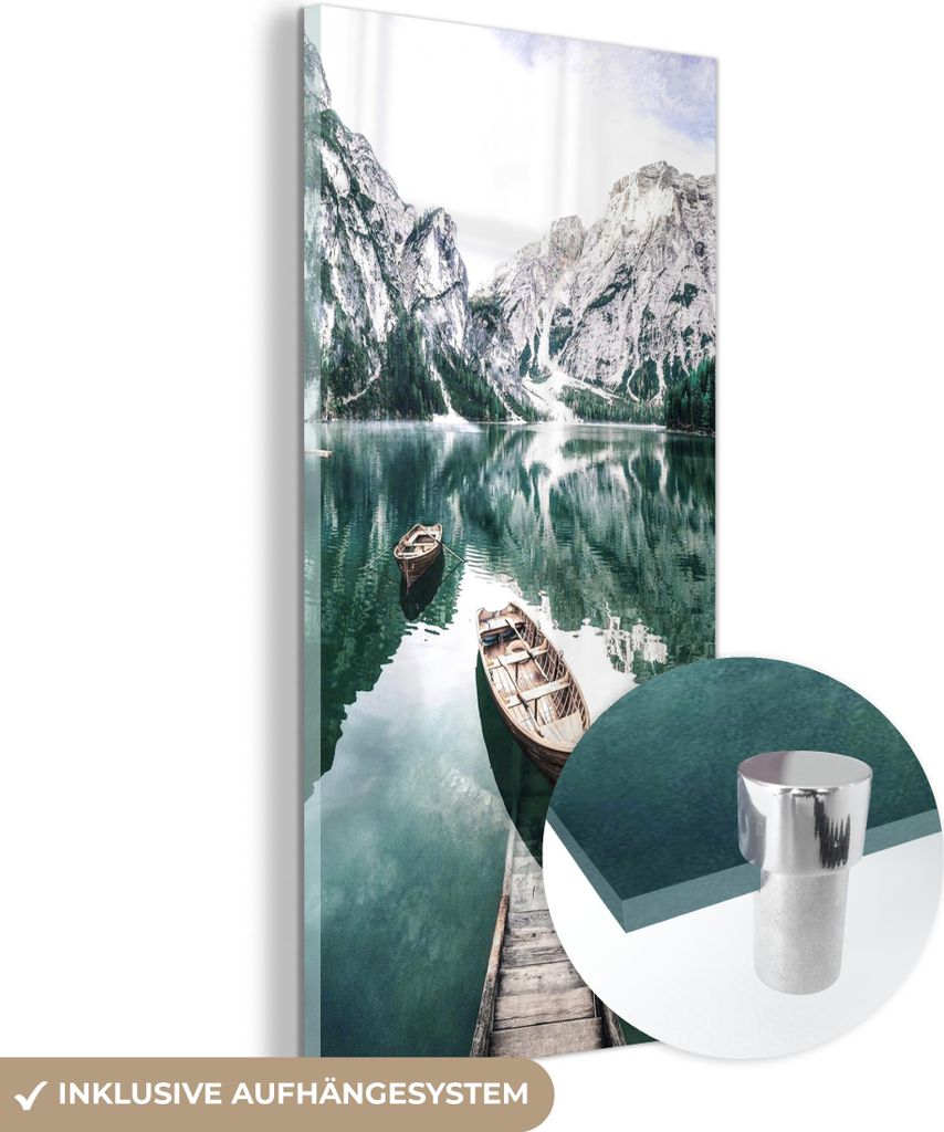MuchoWow Glasbilder - Bilder auf Wandbild - Foto auf Glas Berge - Schnee - Winter - Boote - See - Natur 40x80 cm Wanddekoration aus Glas - Acrylgla...