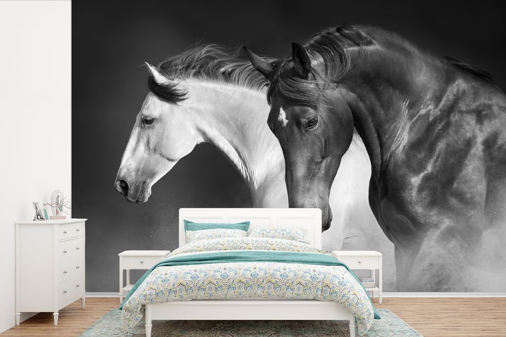 MuchoWow Fototapete für Wohnzimmer oder Schlafzimmer Wandtapete Vinyl Motivtapete Pferde - Tiere - Schwarz - Weiß - Porträt - 525x350 cm - Das...