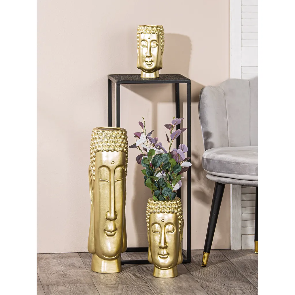 Vase de sol Bouddha doré pour sublimer l'angle d'un salon moderne