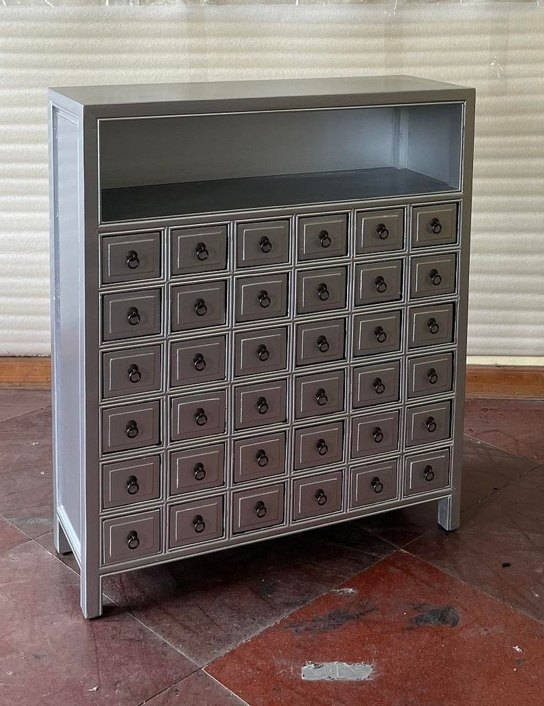 Antiker Apothekerschrank mit 36 Schubladen Breite90cm x Höhe105cm silber