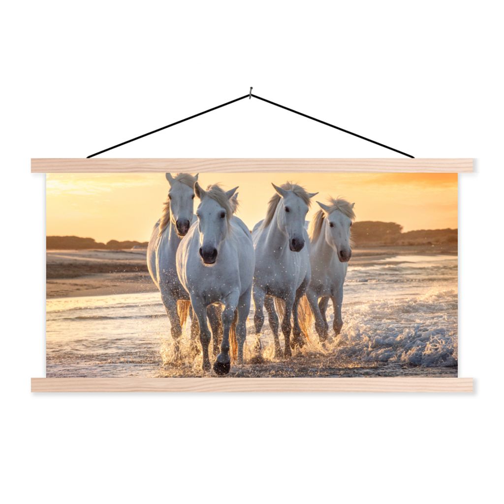 MuchoWow Textilposter Pferde - Wasser - Strand - Tiere 120x60 cm mit holzfarbenen Rahmen - Klemmleiste