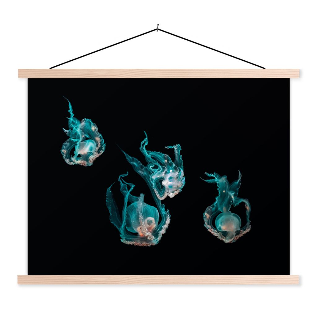 MuchoWow Textilposter Quallen - Meerestiere - Schwarz 150x113 cm mit holzfarbenen Rahmen - Poster