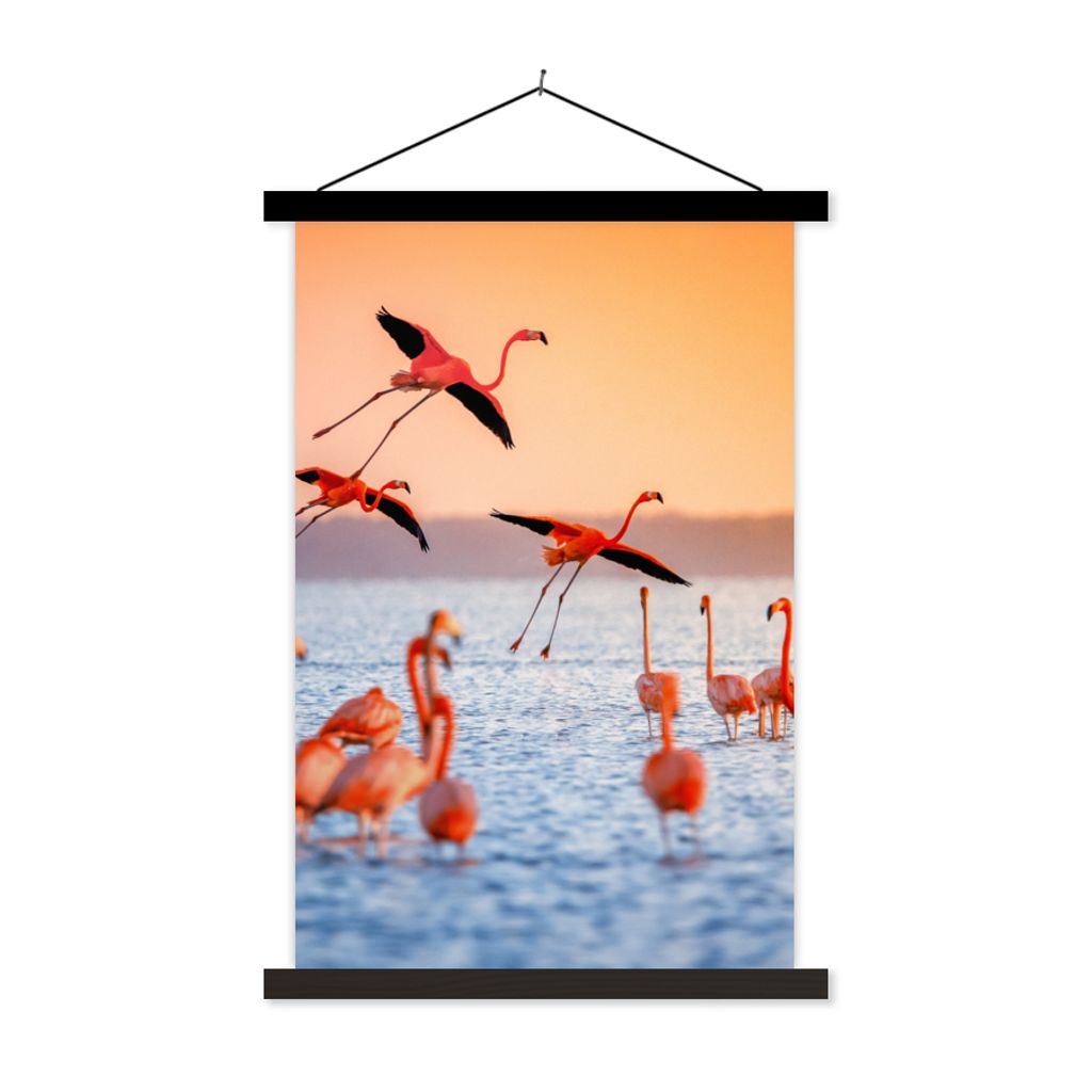 MuchoWow Textilposter Vogel - Flamingo - Wasser - Sonnenuntergang - Rosa 60x90 cm mit schwarzem Rahmen - Poster Wohnzimmer
