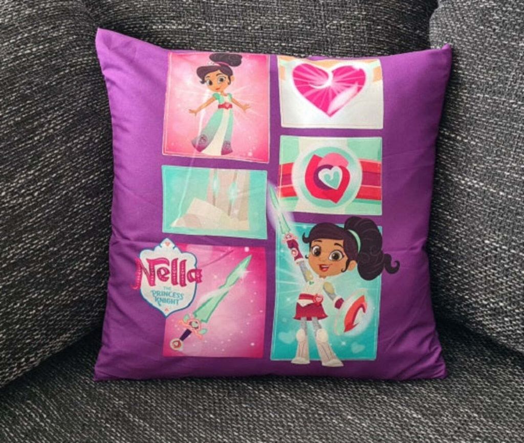 Nella, die Ritterprinzessin Kissenbezug - 40cm x 40cm Produktbild 