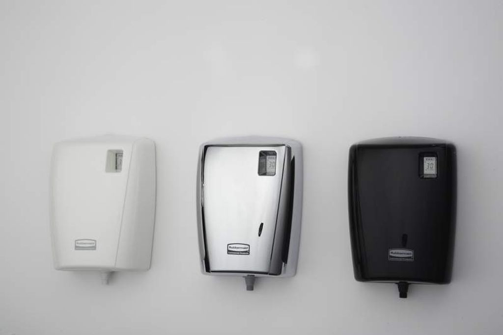 Rubbermaid AutoClean LCD, Spender - weiß, Inhalt 6