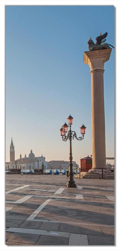 Wallario selbstklebende Türtapete 93 x 205 cm - Venedig - Dogenpalast, Markusplatz und San Giorgio Maggiore I - Abwischbar, rückstandsfrei zu ent...