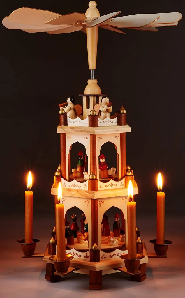 Animez votre Déco de Noël sans Électricité : Pyramide en Bois de 45 cm