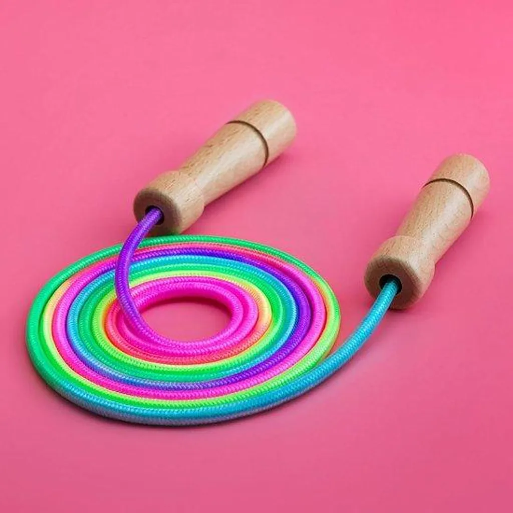 Corde à sauter enfants arc-en-ciel avec poignées en bois naturel - 250 cm