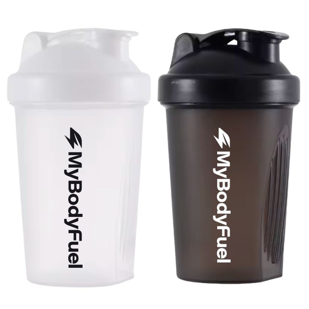 MyBodyFuel Shake Becher (2er Set) – Protein Shaker mit Mixfilter, 400 ml, BPA-frei – Für Smoothies & Proteinshakes (Weiß/Schwarz)
