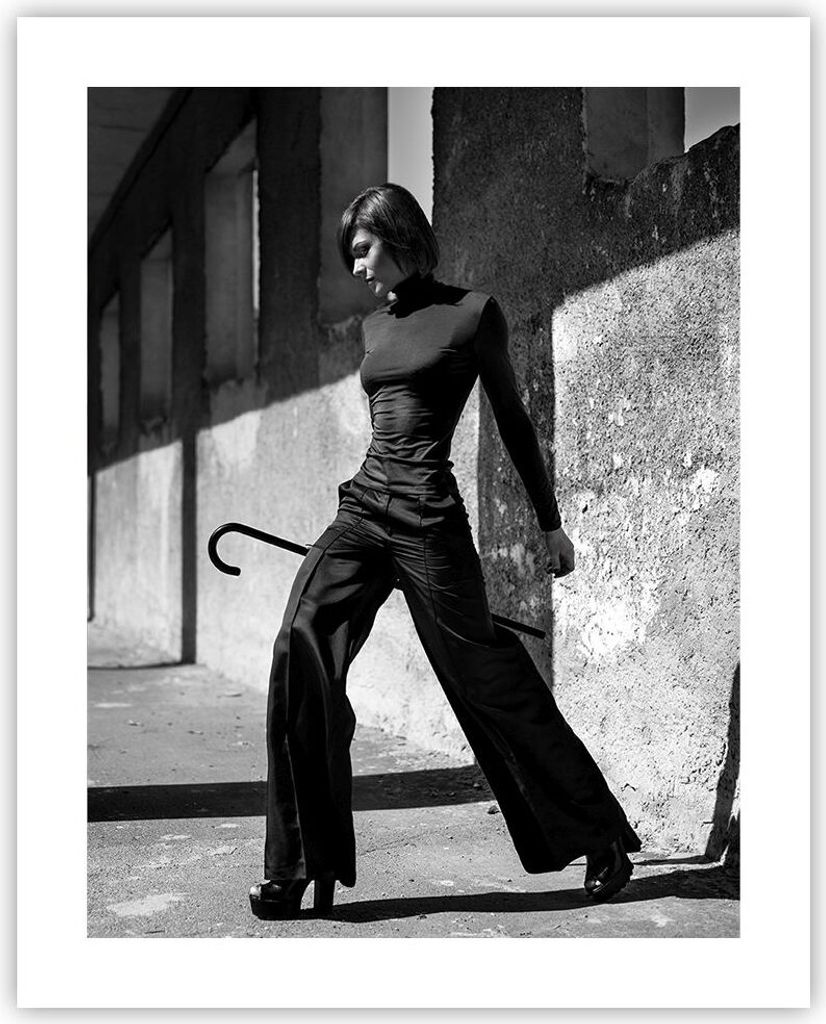 Poster - Poster ohne Rahmen - Fotografie Mode Frau - 40x50 cm - Wand Bild - Wanddeko - Wandbilder - Kunstposter - Wandposter - Bilder - Kunstdruck ...