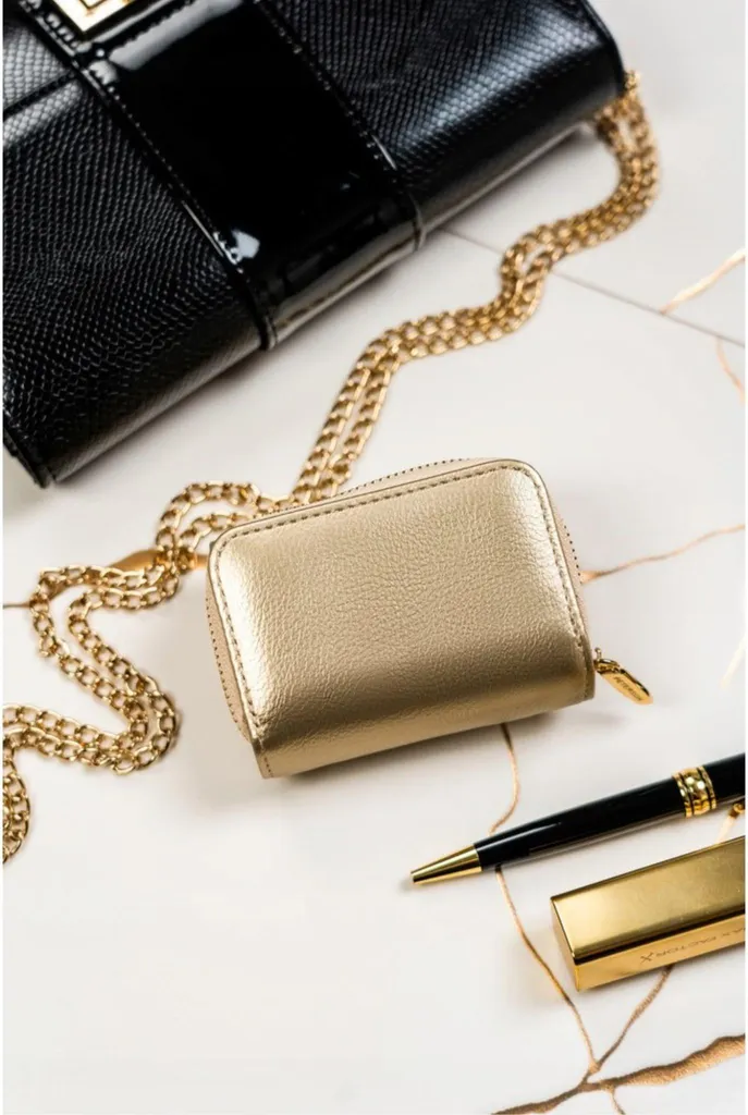 Porte-monnaie Peterson Or : Mini format 9x6.5cm, design chic et mode