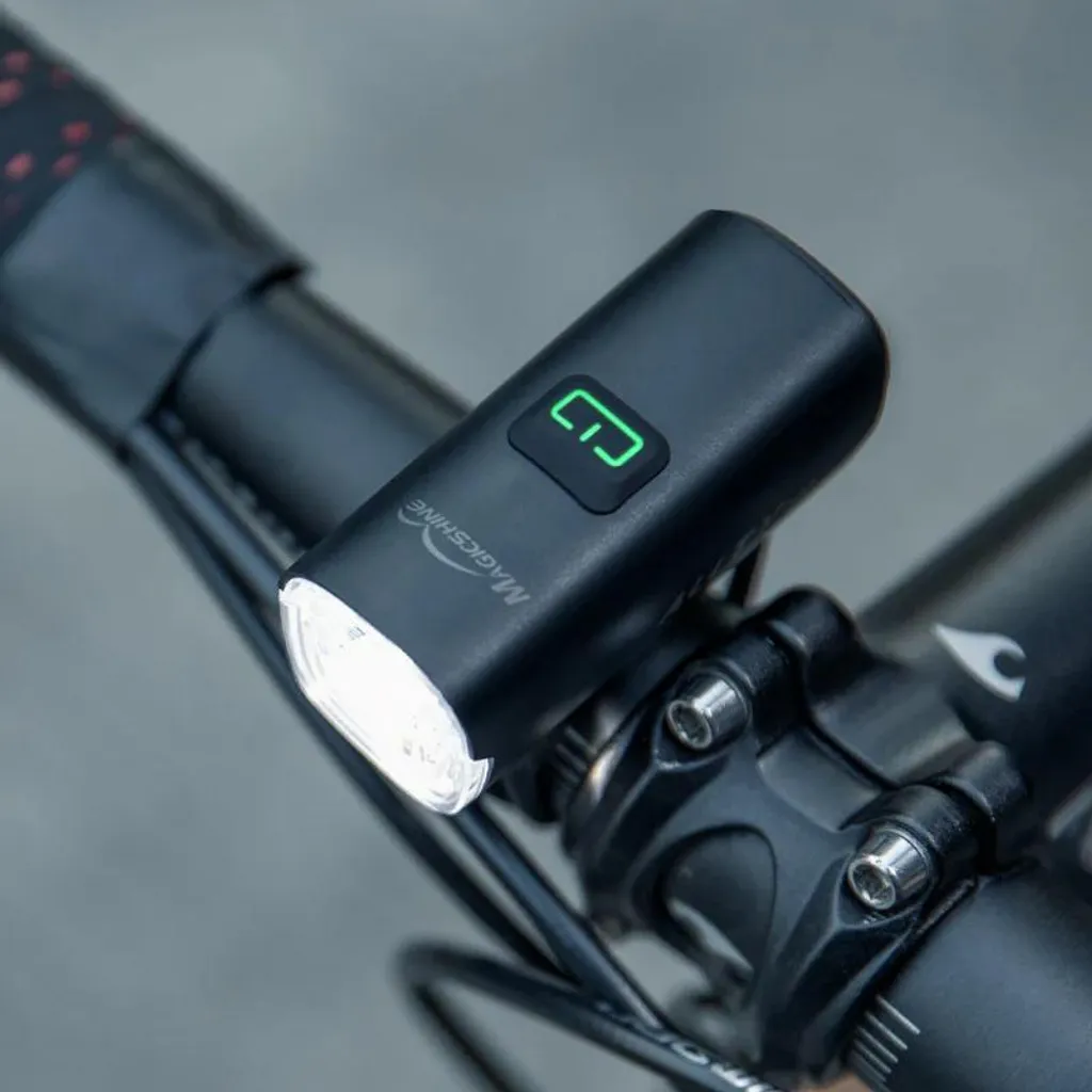 MAGICSHINE ALLTY 200 OLED Feu avant vélo avec éclairage de proximité