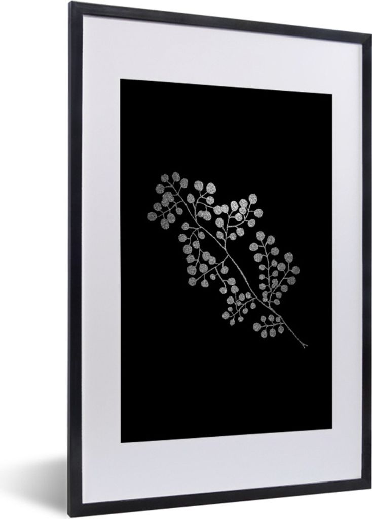 MuchoWow Gerahmtes Poster Zweig mit runden Blättern auf schwarzem Hintergrund - schwarz und weiß 40x60 cm - Poster mit Schwarzem Bilderrahmen W...