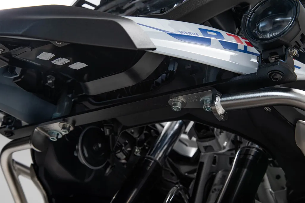 Kit installation feux de brouillard moto SW-Motech pour crashbars - 2