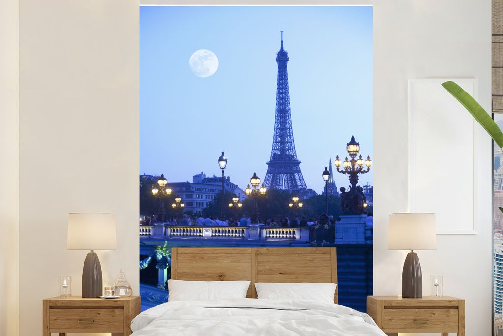 MuchoWow Fototapete für Wohnzimmer oder Schlafzimmer Wandtapete Vinyl Motivtapete Eiffelturm - Mond - Paris - 170x260 cm - Wohnzimmertapete