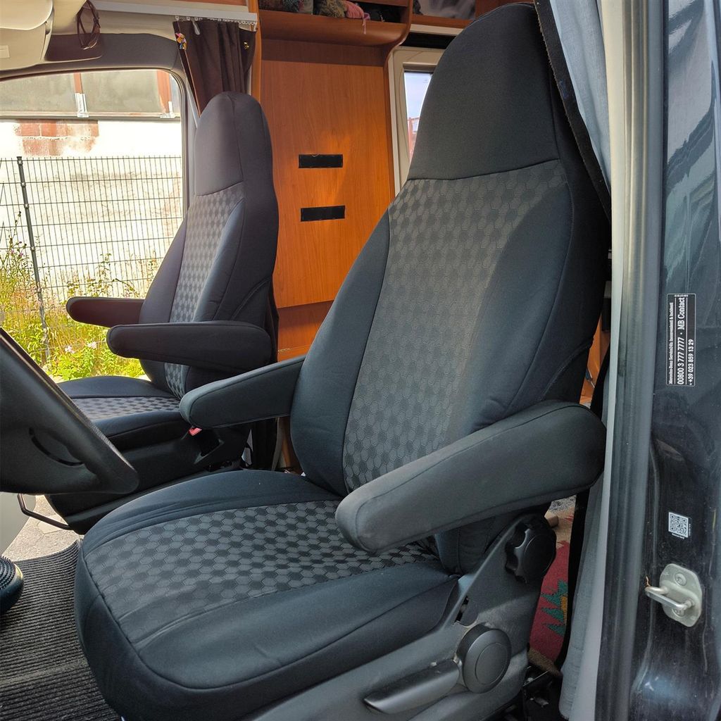 Wohnmobil Sitzbezüge in Schwarz (Y910)