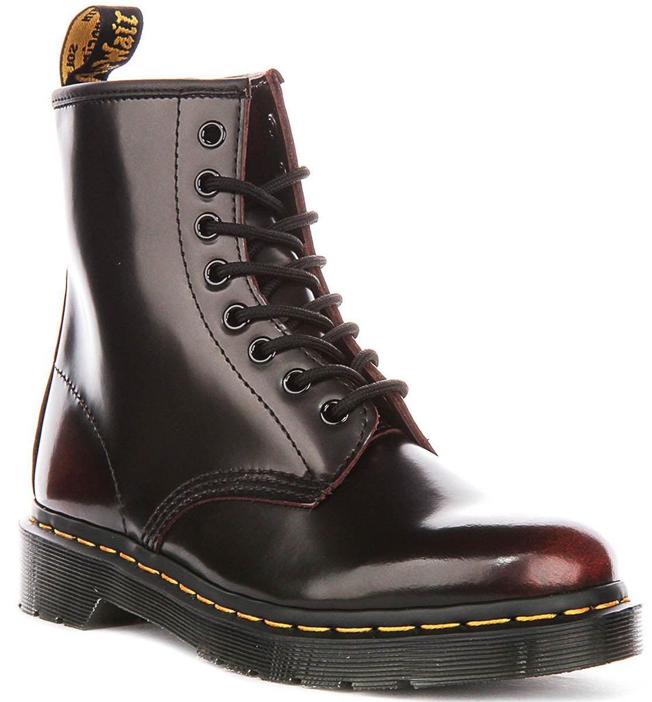 Dr. Martens 1460 in Cherry mit polierter Schuhspitze – Produktbild 