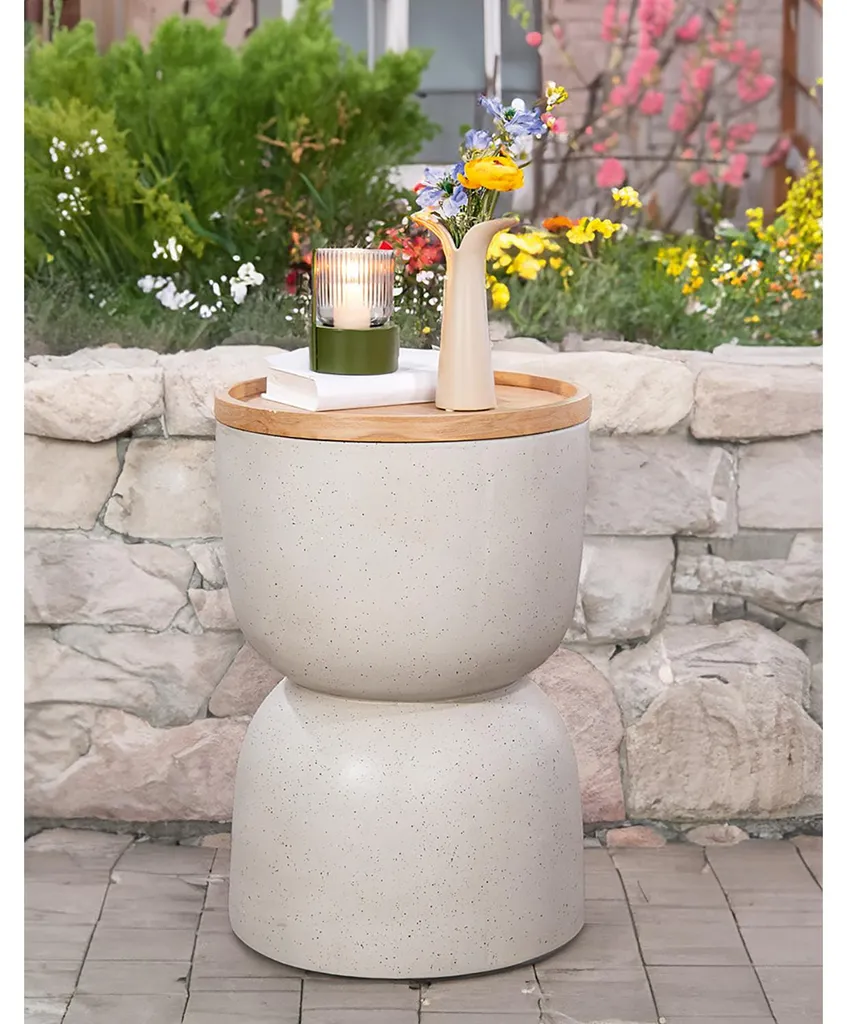 Petite table d'appoint stable grise en magnésie Korpus Gilde D40 cm