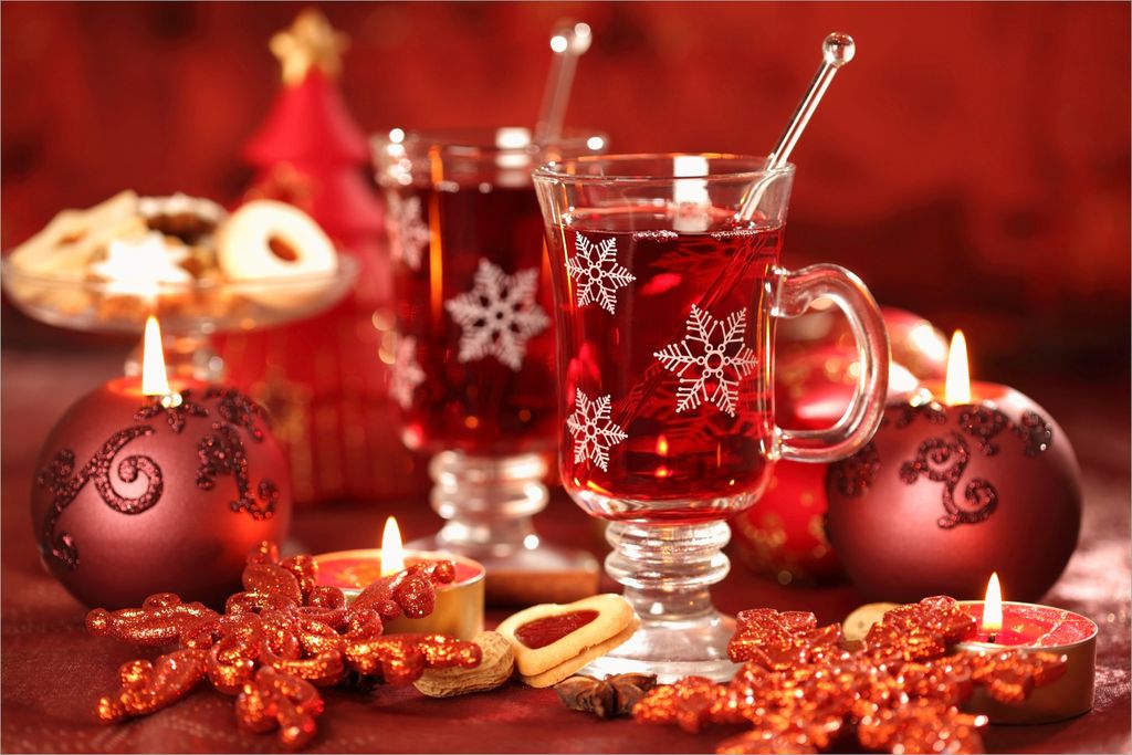 Wallario Poster - Heißer Winterpunsch mit Kerzen, Kunstdruck Größe: 61 x 91,50 cm