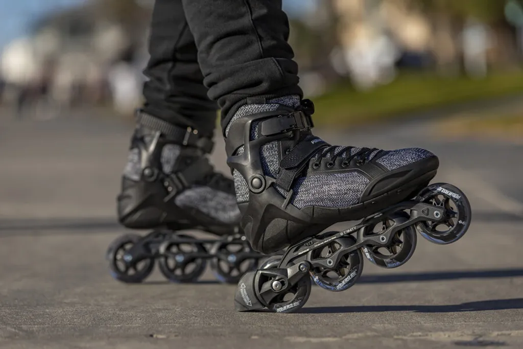 Rollers 3 roues Phuzion Radon Enzo 90mm 83A Trinity noir taille 42 agile - 6