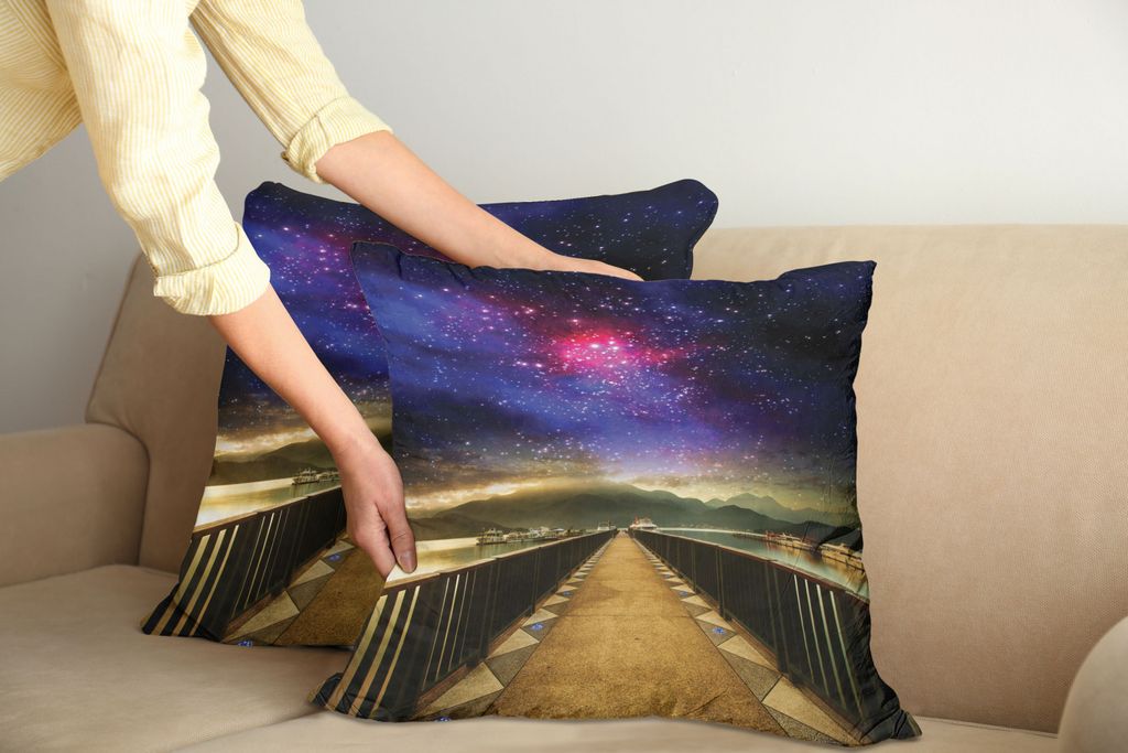 ABAKUHAUS Universum Kissenbezug Set (2Stück), Galaxie Kosmos hölzerne Brücken PanoramaAussicht himmlisch Raum Druck, 45x45cm, Pale Brown Pink