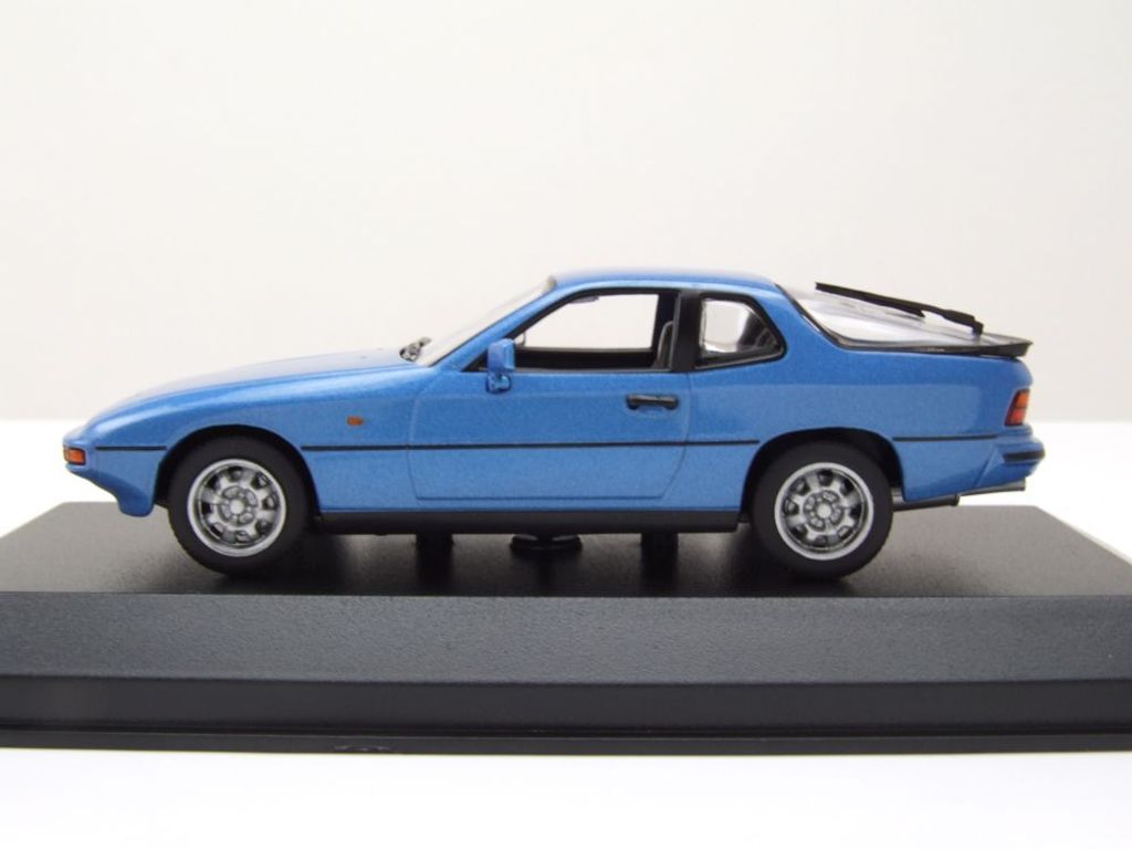 Maxichamps 940062122 Porsche 924 1976 blau metallic 1:43 Produktbild 4
